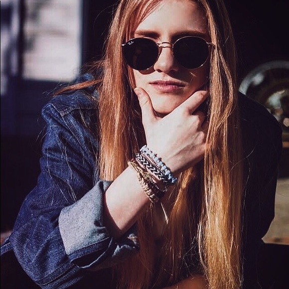 Meet your Posher, Laci - Picture 1 of 1